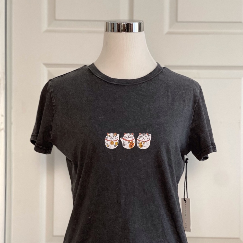 Graphic tee